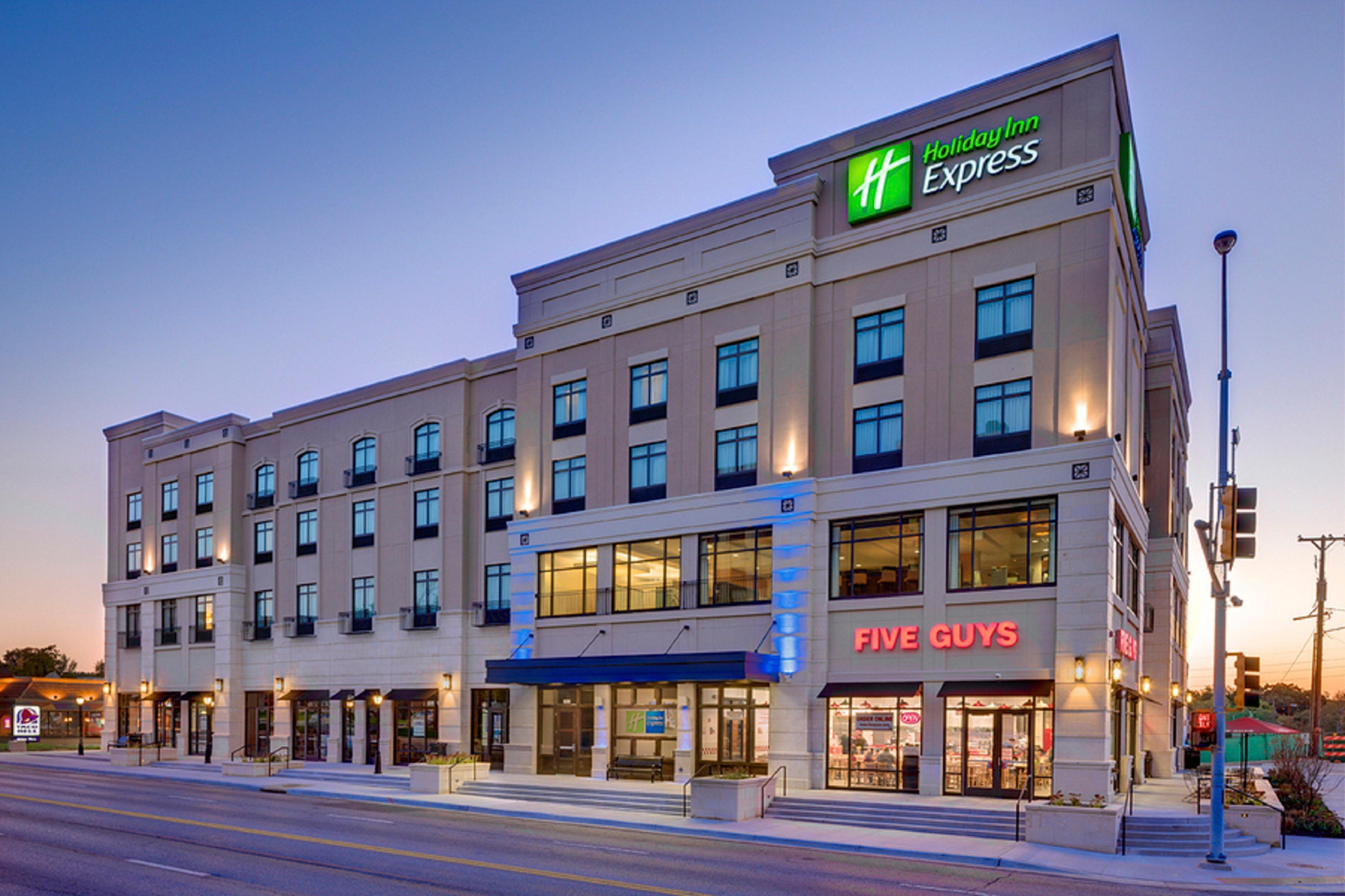 Holiday Inn Express & Suites - Kansas City Ku Medical Center, An Ihg Hotel Εξωτερικό φωτογραφία