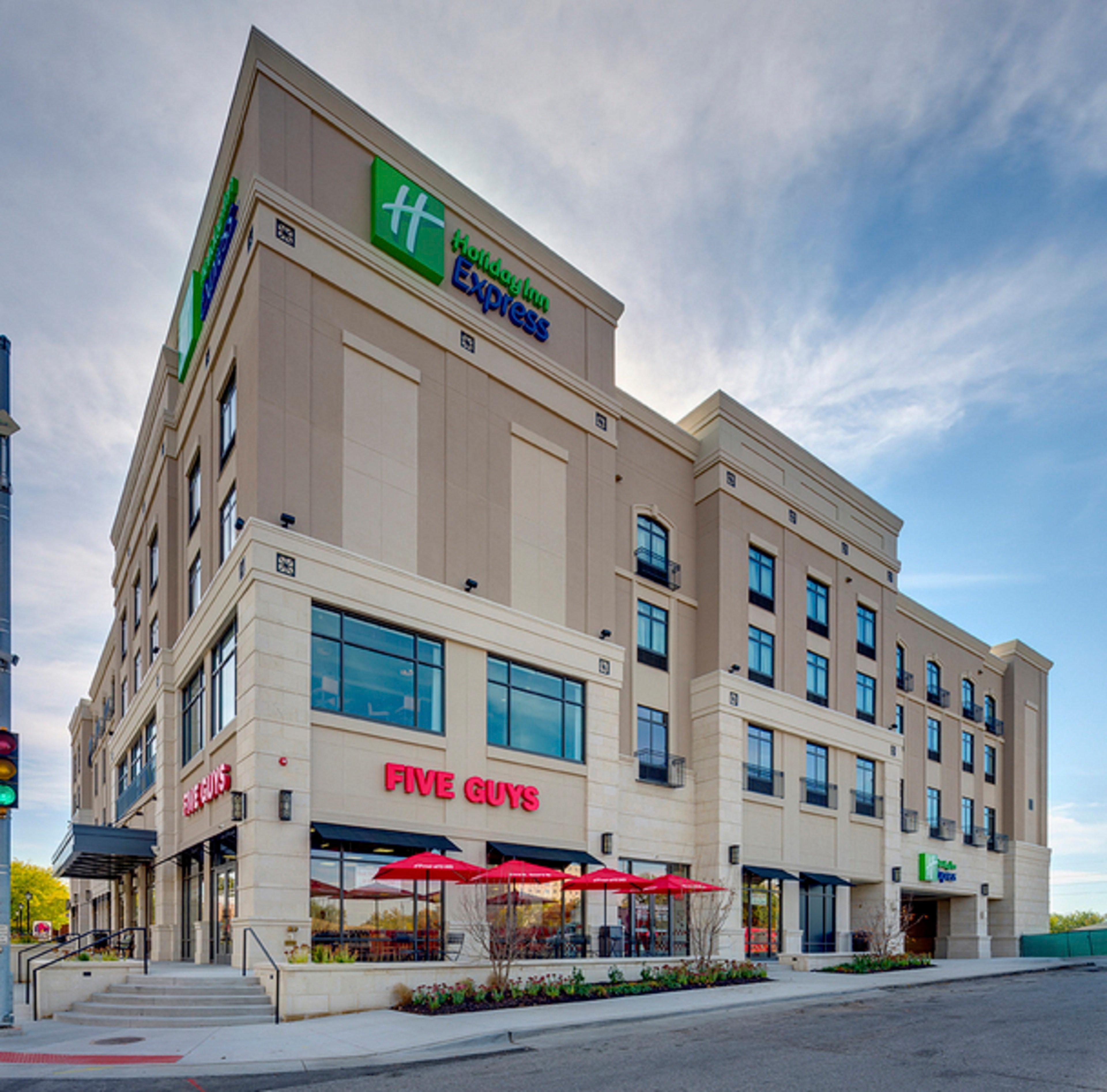 Holiday Inn Express & Suites - Kansas City Ku Medical Center, An Ihg Hotel Εξωτερικό φωτογραφία